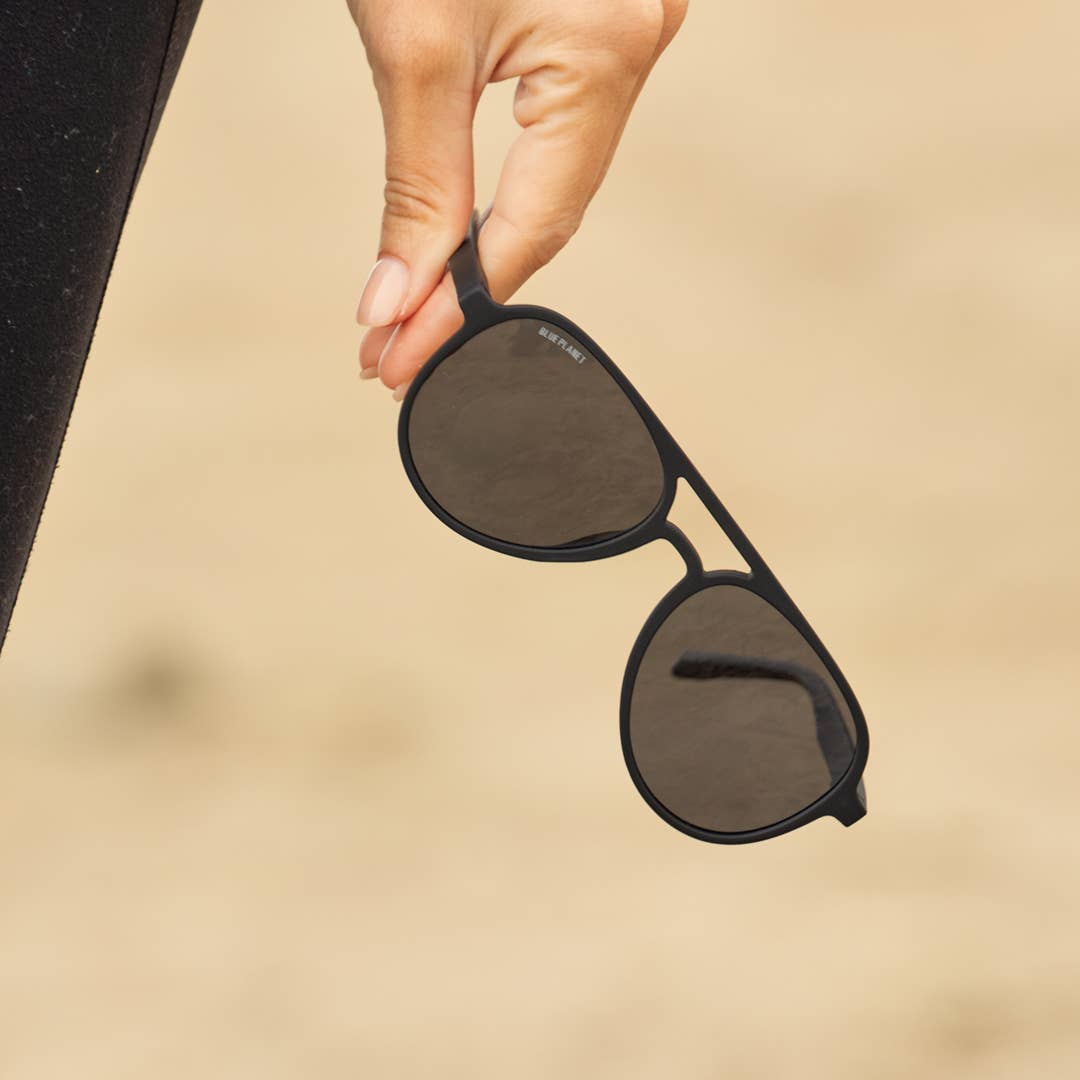 BP10323 - Dunes - Soft Onyx / Smoke Polarized Lenses
