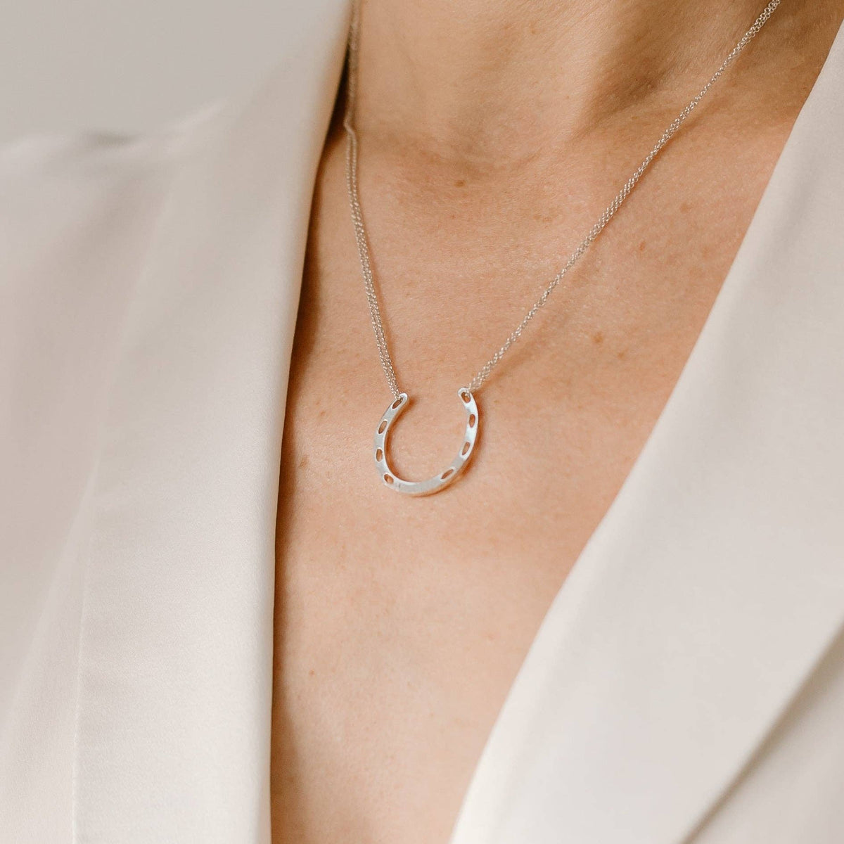 Lady Luck (horseshoe): Silver / 15